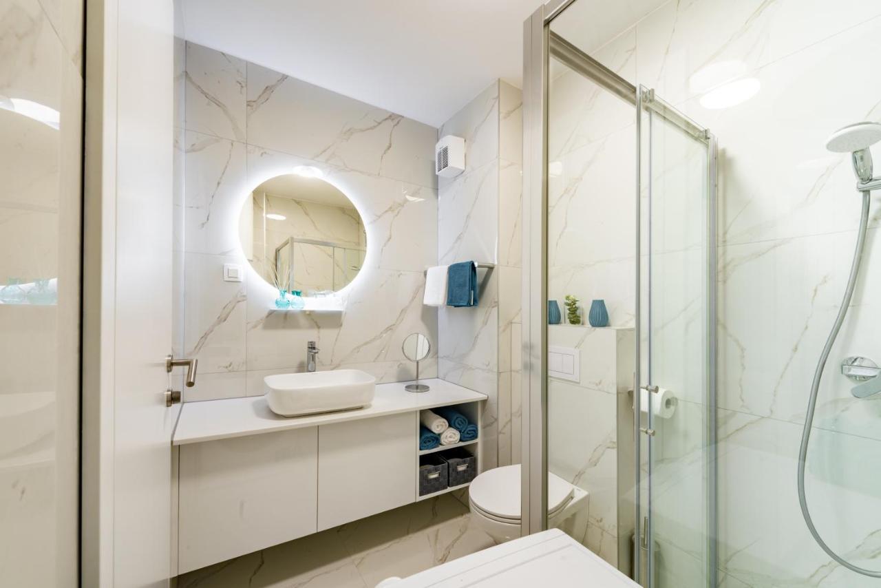 Central Deluxe Studio Apartment Дубровник Екстериор снимка